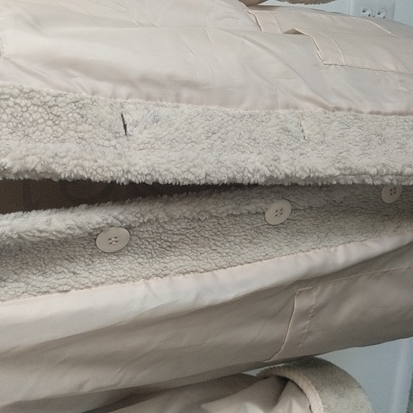 Reversible jacket. One side is for rain. corduroy collar - Picture 9 of 11